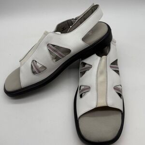 Sandbaggers Women's 11 golf shoe White Leather Comfort Sandals‎ Hugger II